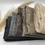 Écharpes en laine mélangée, fabriquées au Népal.